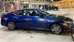 نيسان ألتيما